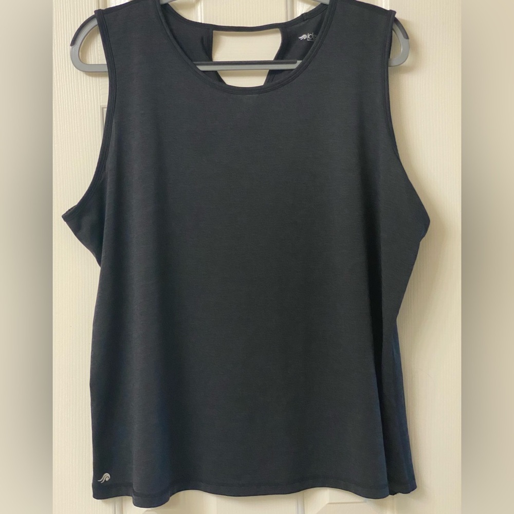 Ideology Black Sleeveless Keyhole Back Tee Size 2X